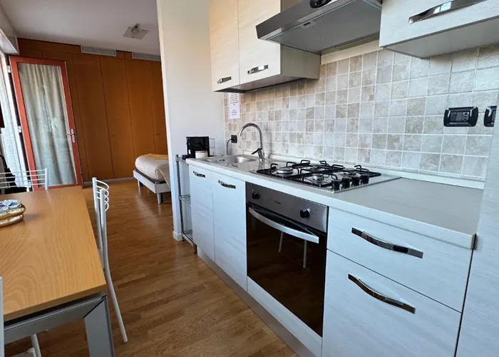 La Terrazza דירה אוצאנו דל'אמיליה